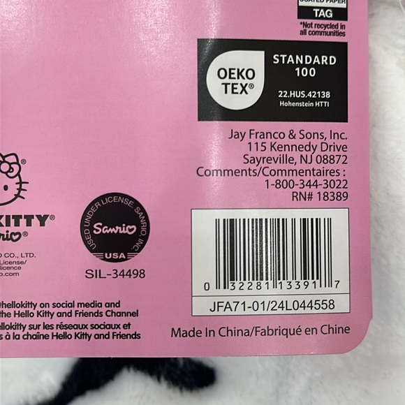 Hello Kitty Throw with pink strawberry drink NWT - Picture 4 of 4